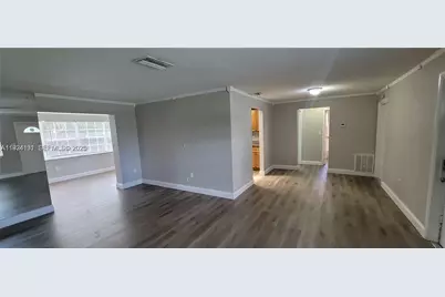 7160 NW 25 Ct, Sunrise, FL 33313 - Photo 4