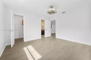 1131 NW 90th Way, Plantation, FL 33322 - Photo 22