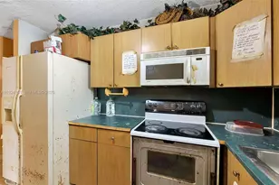 2390 Superior St, Opa-Locka, FL 33054 - Photo 6