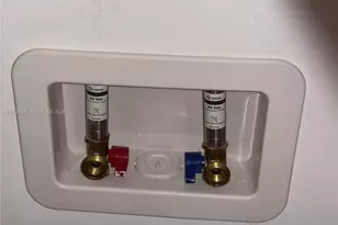 3642 NE 171 St, North Miami Beach, FL 33160 - Photo 20