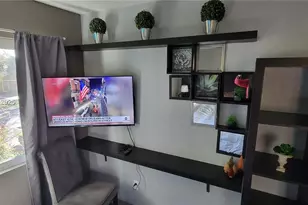 13285 Arbor Pointe Cir, Tampa, FL 33617 - Photo 42