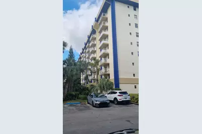 4550 NW 9th St #719E, Miami, FL 33126 - Photo 28