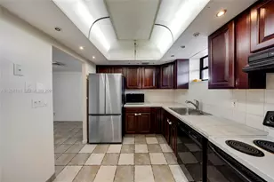 500 Three Islands Boulevard, Hallandale Beach, FL 33009 - Photo 20