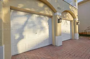 6853 NW 113th Pl, Doral, FL 33178 - Photo 4