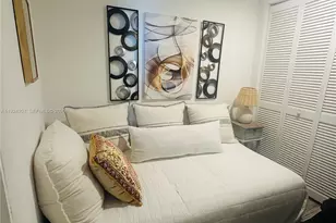 121 NE 34th St, Miami, FL 33137 - Photo 22