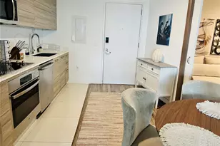 121 NE 34th St, Miami, FL 33137 - Photo 14