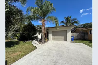 2731 N 72nd Way, Hollywood, FL 33024 - Photo 2