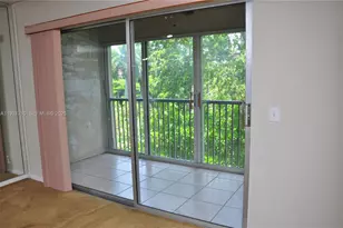 13000 SW 15th Ct, Pembroke Pines, FL 33027 - Photo 10