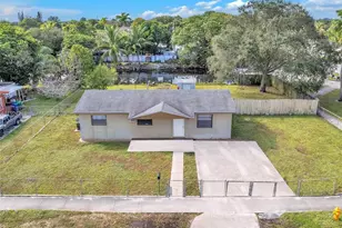 19820 NW 39th Ave, Miami Gardens, FL 33055 - Photo 4