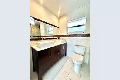 912 NE 9th Ct, Pompano Beach, FL 33060 - Photo 10