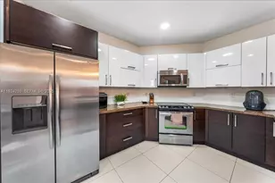 984 NW 104 Ave, Miami, FL 33172 - Photo 22