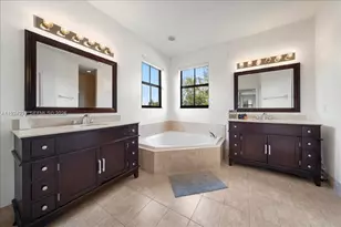 984 NW 104 Ave, Miami, FL 33172 - Photo 26