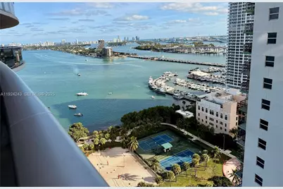 488 NE 18th St #2310, Miami, FL 33132 - Photo 4