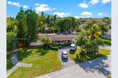 8200 SW 164th St, Palmetto Bay, FL 33157 - Photo 8