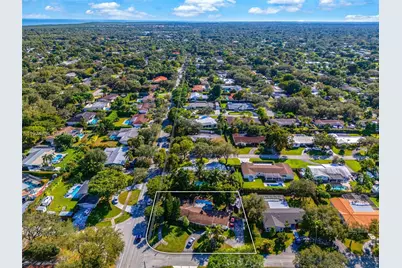 8200 SW 164th St, Palmetto Bay, FL 33157 - Photo 12