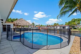 201 SE 12th St, Pompano Beach, FL 33060 - Photo 36
