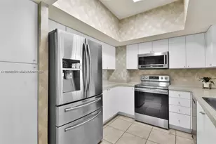 17375 Collins Ave, Sunny Isles Beach, FL 33160 - Photo 20