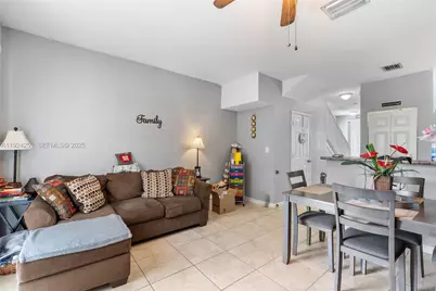 230 SE 29th Ave #12, Homestead, FL 33033 - Photo 10