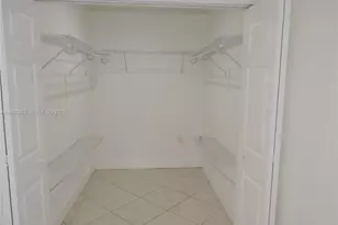 551 E 39th St, Hialeah, FL 33013 - Photo 12