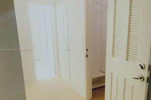 6423 Collins Ave, Miami Beach, FL 33141 - Photo 8