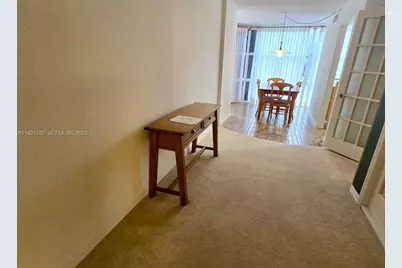6423 Collins Ave #207, Miami Beach, FL 33141 - Photo 6