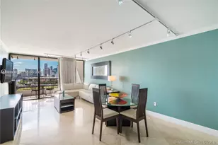 555 NE 15th St, Miami, FL 33132 - Photo 4