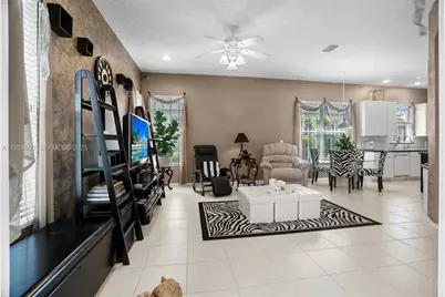 6569 Jog Estates Ln, Boynton Beach, FL 33437 - Photo 8