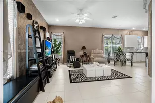6569 Jog Estates Ln, Boynton Beach, FL 33437 - Photo 8