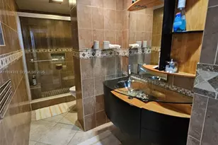 4200 Hillcrest Dr, Hollywood, FL 33021 - Photo 22