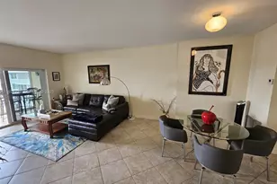 4200 Hillcrest Dr, Hollywood, FL 33021 - Photo 4