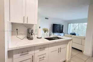 15221 SW 80th St, Miami, FL 33193 - Photo 10