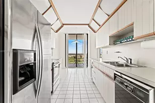 19500 Turnberry Way, Aventura, FL 33180 - Photo 8