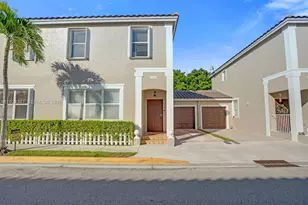 10529 NW 57th Ct, Coral Springs, FL 33076 - Photo 4