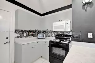 10529 NW 57th Ct, Coral Springs, FL 33076 - Photo 18