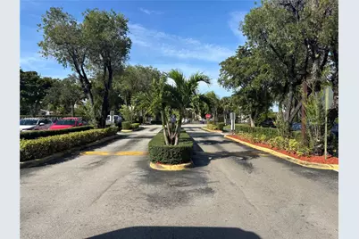 14250 SW 62nd St #520, Miami, FL 33183 - Photo 2