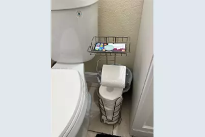 2640 NW 14th Ct, Fort Lauderdale, FL 33311 - Photo 12