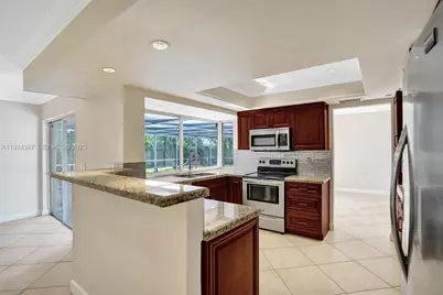 470 NW 46th Ave, Plantation, FL 33317 - Photo 22