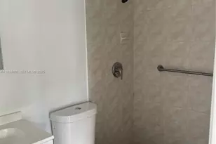 354 E 50th St, Hialeah, FL 33013 - Photo 22