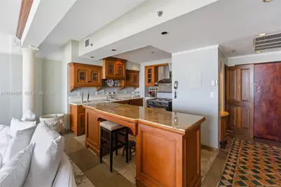 100 Lincoln Rd #PH8, Miami Beach, FL 33139 - Photo 8