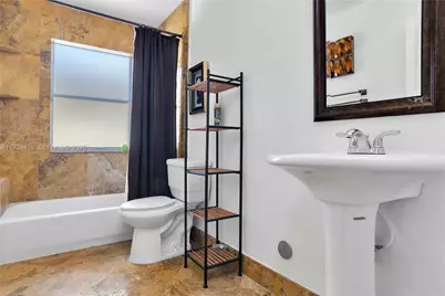 1262 Grant Ct, Hollywood, FL 33019 - Photo 16