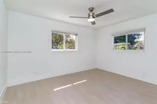 1421 NE 30th Ct, Oakland Park, FL 33334 - Photo 8