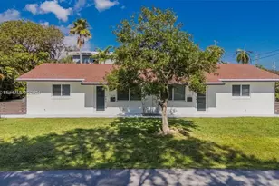 1421 NE 30th Ct, Oakland Park, FL 33334 - Photo 8