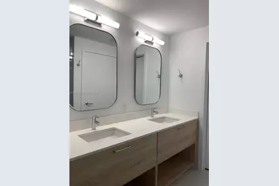 16385 Biscayne Blvd #2302, North Miami Beach, FL 33160 - Photo 4