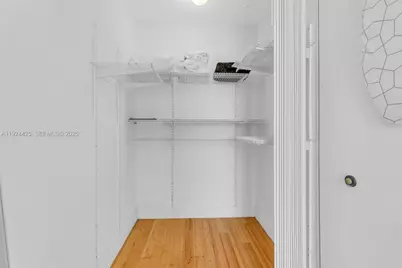 8080 Tatum Waterway Dr #25, Miami Beach, FL 33141 - Photo 16