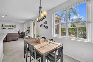 1058 Tupelo Way, Weston, FL 33327 - Photo 18