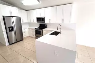 21472 SW 89th Ct, Cutler Bay, FL 33189 - Photo 2