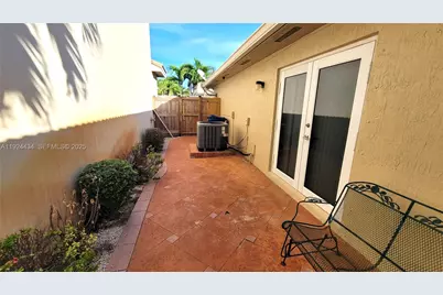 21472 SW 89th Ct, Cutler Bay, FL 33189 - Photo 18