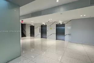 20335 W Country Club Dr, Aventura, FL 33180 - Photo 8