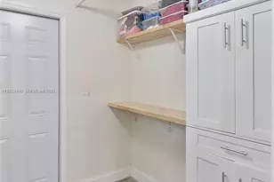 724 SW 4th Ct, Hallandale Beach, FL 33009 - Photo 28