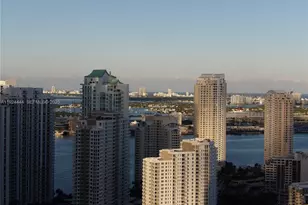 950 Brickell Bay Dr, Miami, FL 33131 - Photo 16